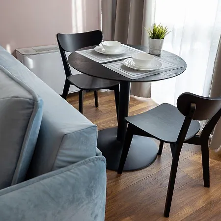 B85 מלון דירות ורשה